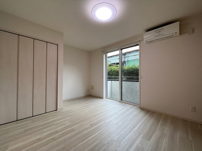 物件内観写真8　(居室)