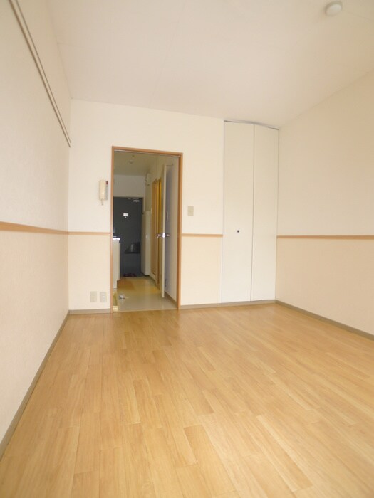 物件内観写真5　(居室)