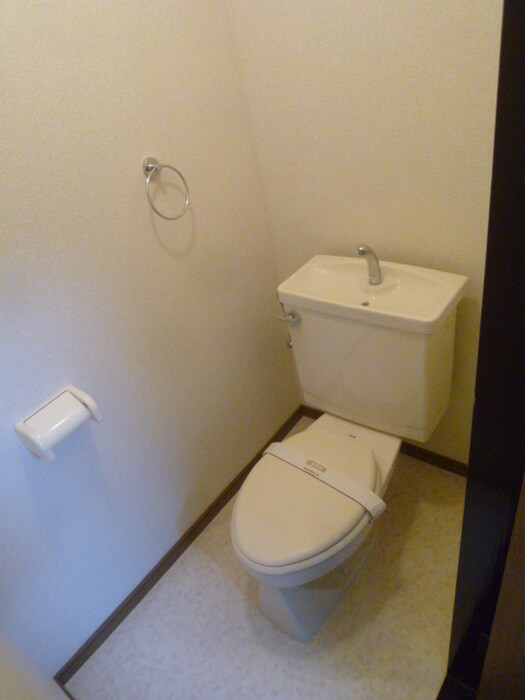 物件内観写真15　(トイレ)