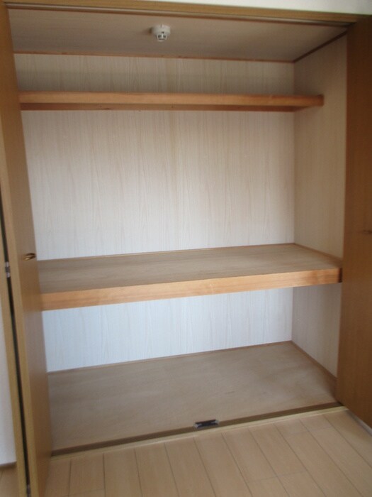 物件内観写真18　(収納)