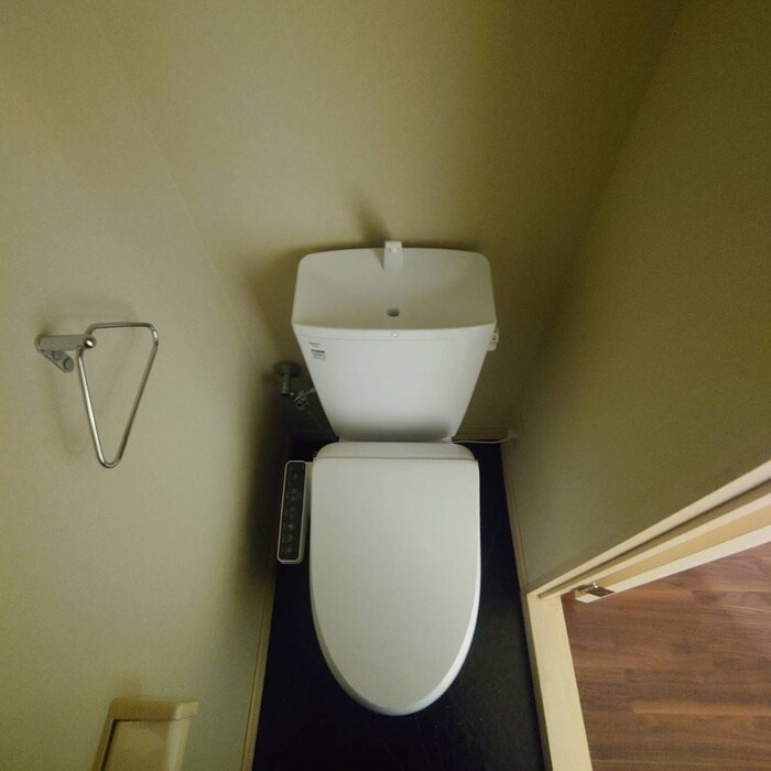 物件内観写真14　(トイレ)