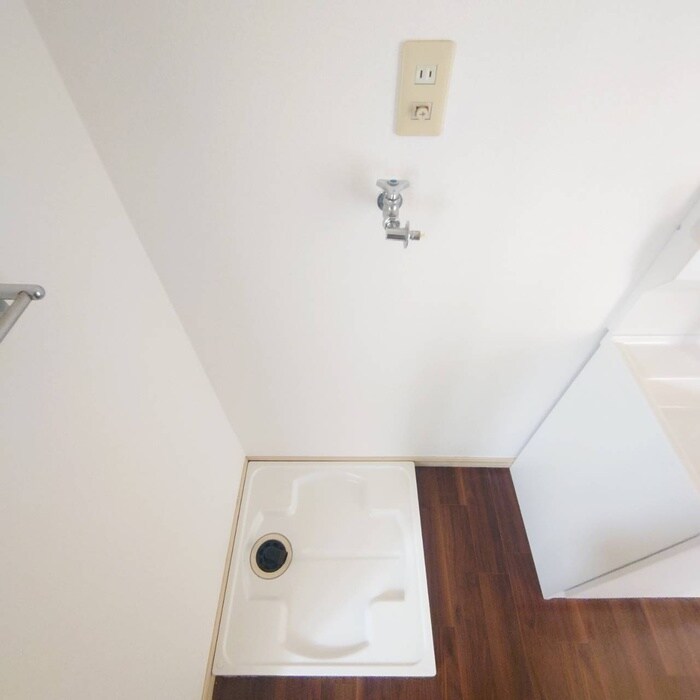 物件内観写真19　(洗濯機置場)