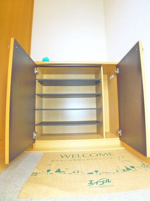 物件内観写真17　(靴箱)