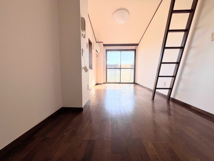 物件内観写真10　(居室)