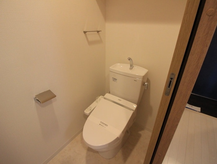 物件内観写真15　(トイレ)