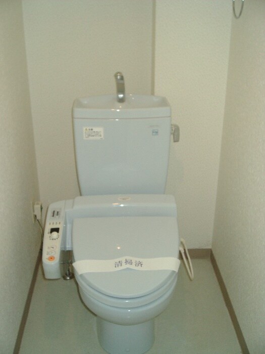 物件内観写真15　(トイレ)