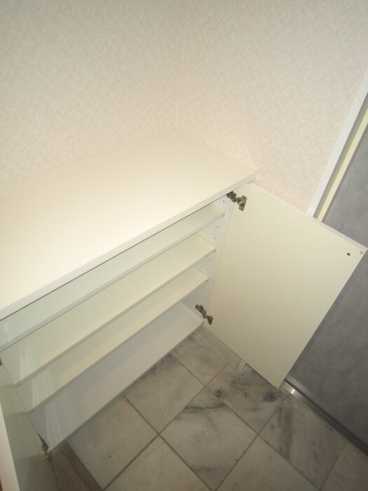 物件内観写真17　(靴箱)