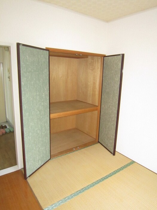 物件内観写真8　(収納)