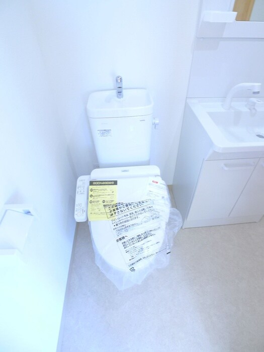 物件内観写真15　(トイレ)