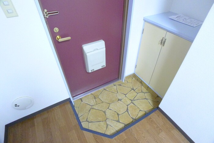 物件内観写真16　(玄関)