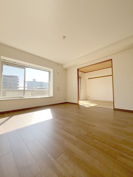 物件内観写真8　(居室)