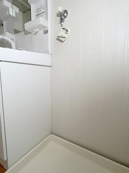 物件内観写真16　(洗濯機置場)