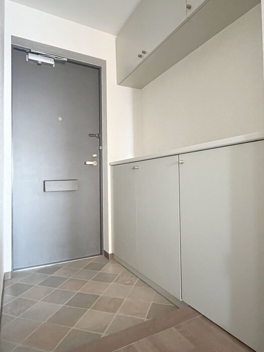 物件内観写真17　(玄関)