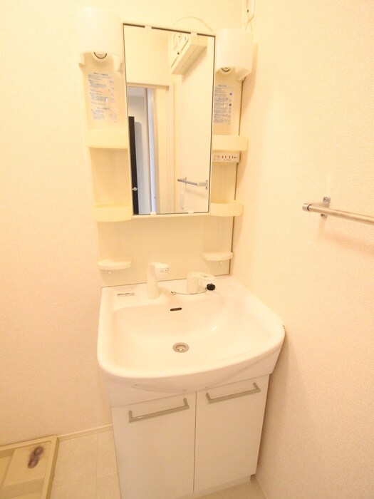 物件内観写真9　(洗面)