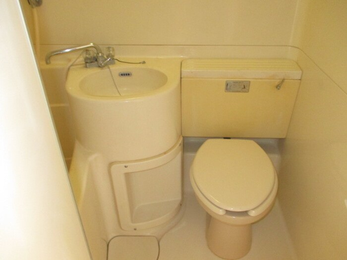 物件内観写真12　(トイレ)