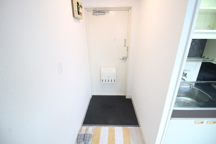 物件内観写真14　(玄関)