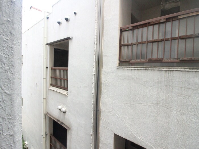 物件内観写真16　(室内からの展望)