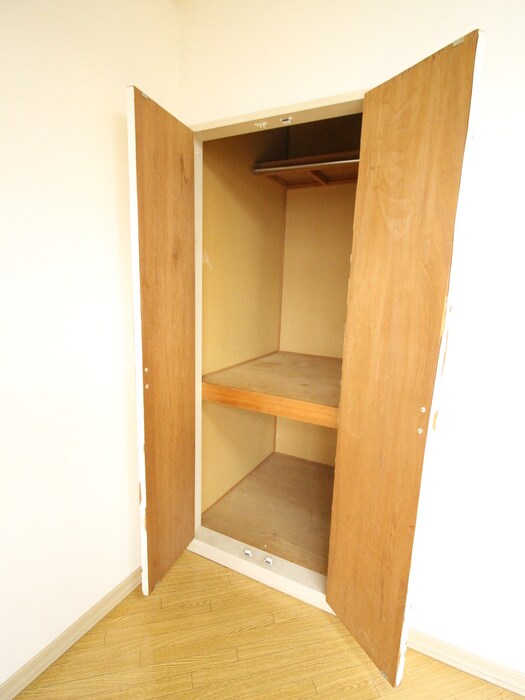 物件内観写真11　(収納)
