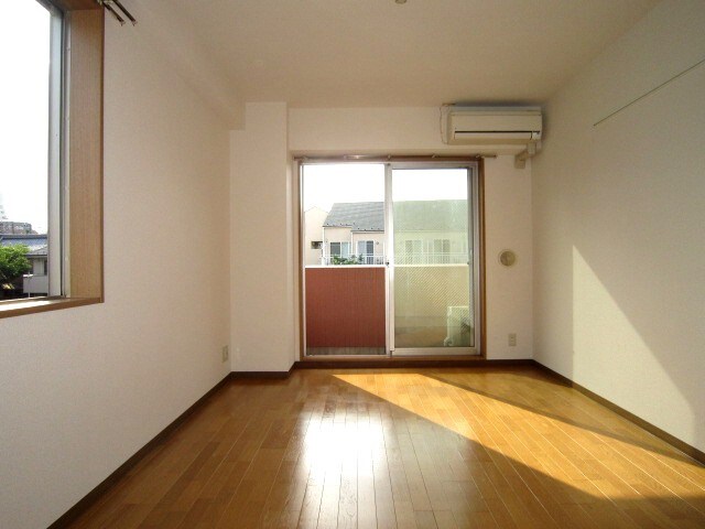 物件内観写真9　(居室)