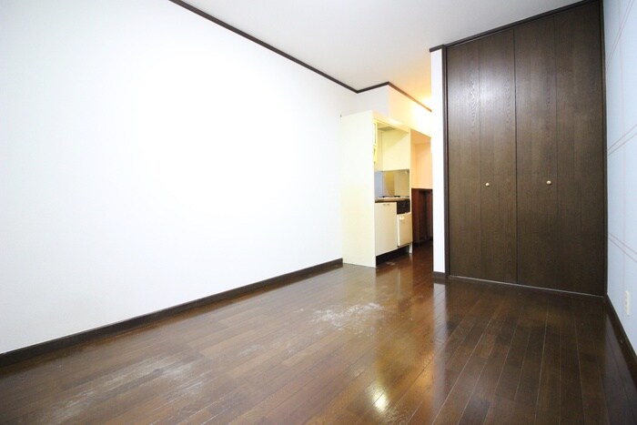 物件内観写真9　(居室)