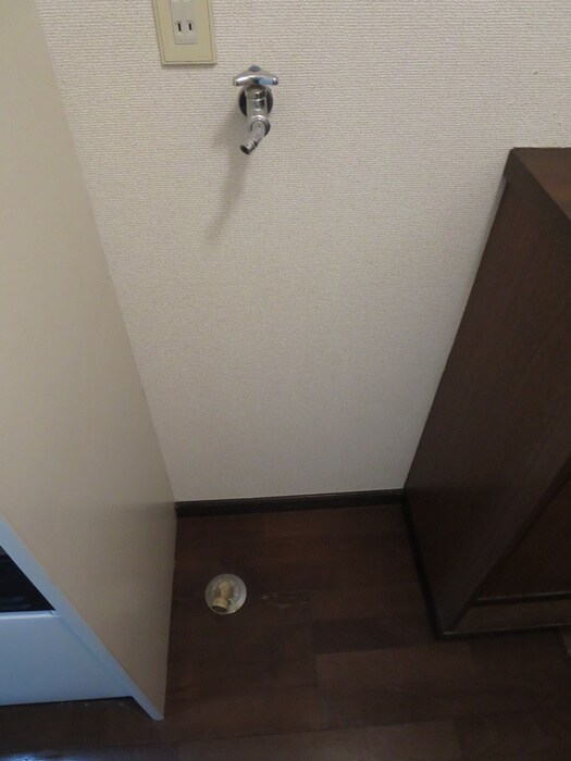 物件内観写真15　(洗濯機置場)