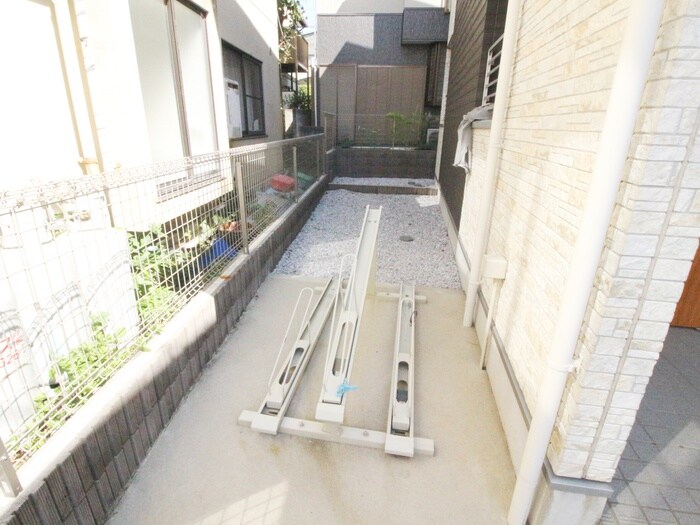 物件外観写真6　(駐輪場)