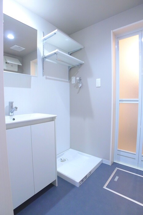 物件内観写真11　(室内からの展望)