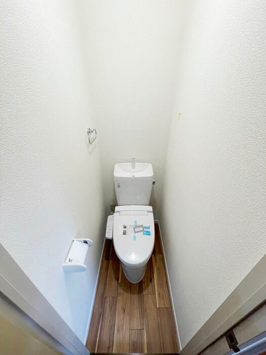 物件内観写真15　(トイレ)