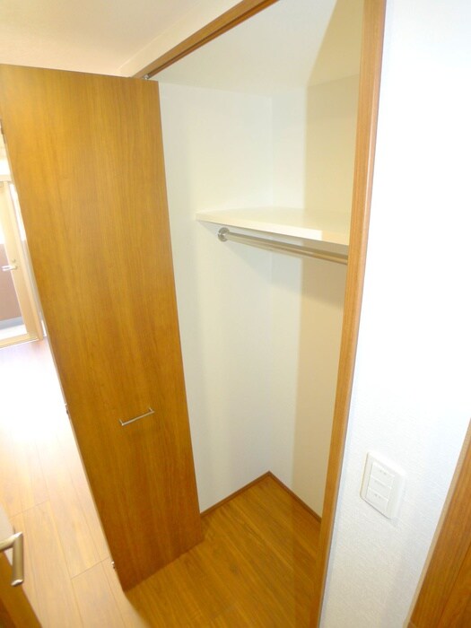 物件内観写真12　(収納)