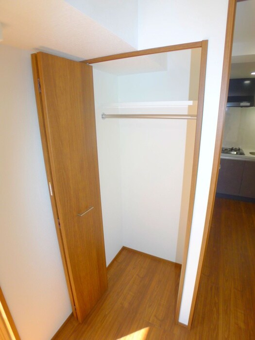 物件内観写真12　(収納)