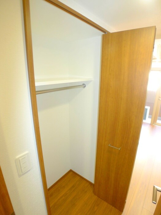物件内観写真12　(収納)