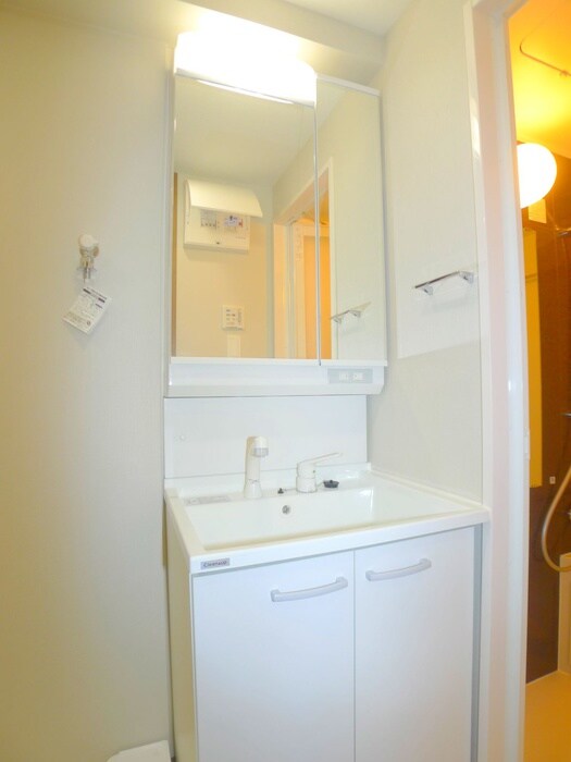 物件内観写真13　(洗面)