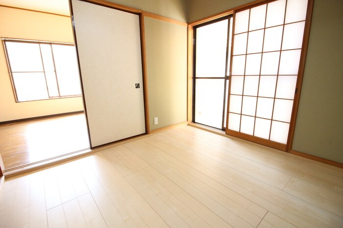 物件内観写真8　(居室)