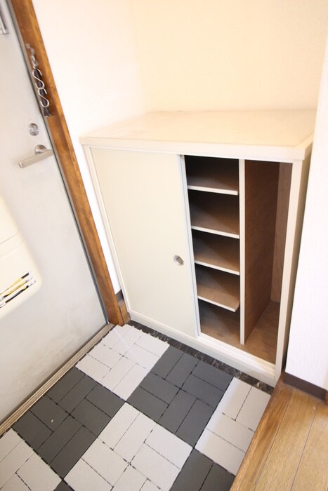 物件内観写真13　(靴箱)