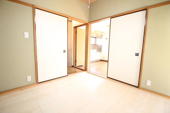 物件内観写真21　(居室)