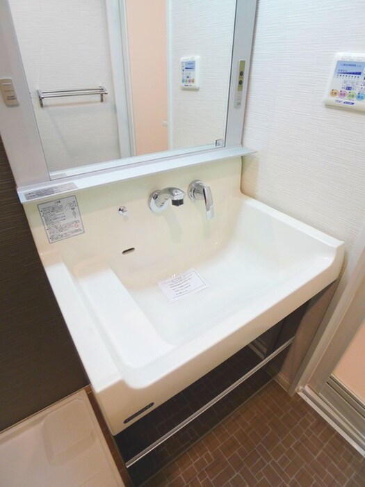 物件内観写真11　(洗面)