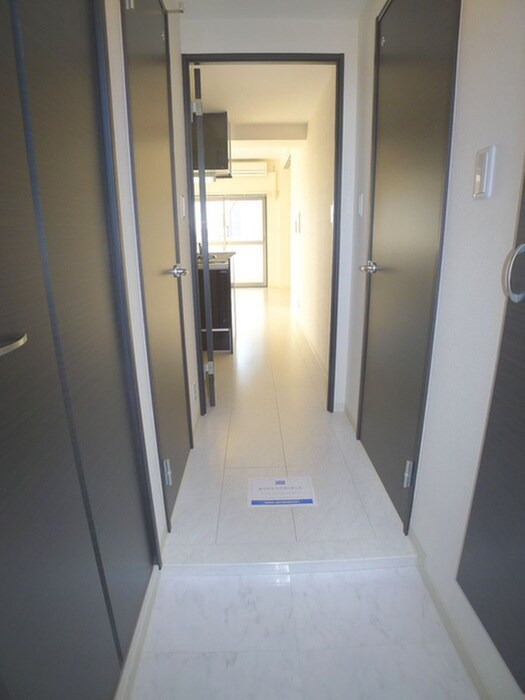 物件内観写真17　(廊下)