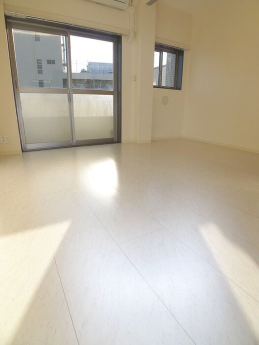 物件内観写真19　(室内からの展望)