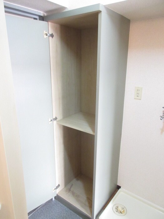 物件内観写真10　(収納)