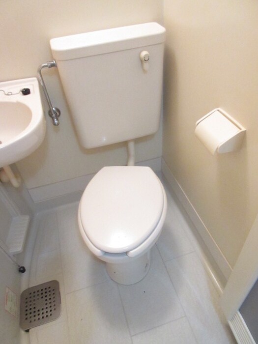 物件内観写真13　(トイレ)