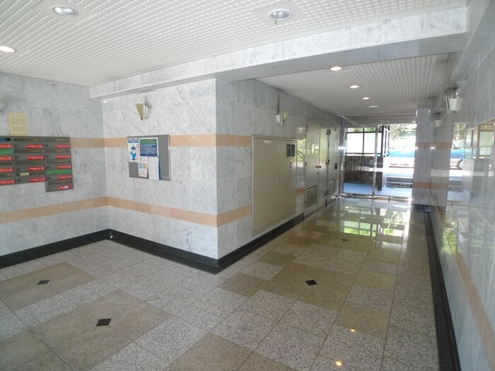 物件外観写真4　(駐車場)