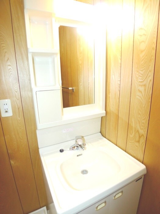 物件内観写真12　(洗面)