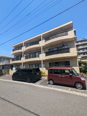 シャルマン島村外観写真
