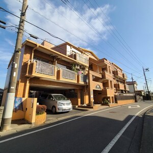 ﾗｲｵﾝｽﾞﾏﾝｼｮﾝ上溝第３(308)外観写真