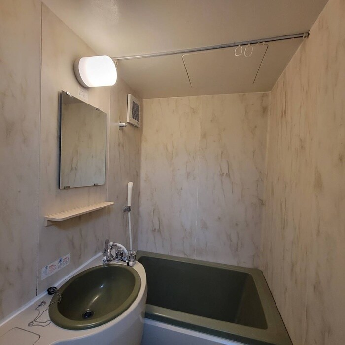 物件内観写真12　(洗面)