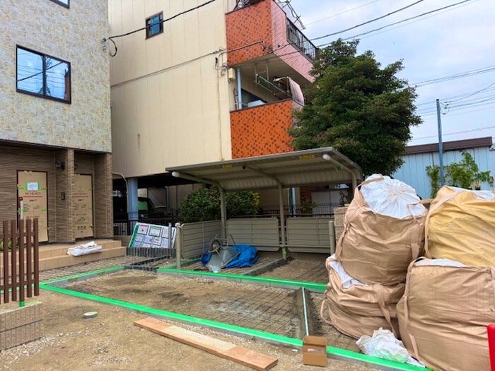 物件外観写真3　(駐輪場)