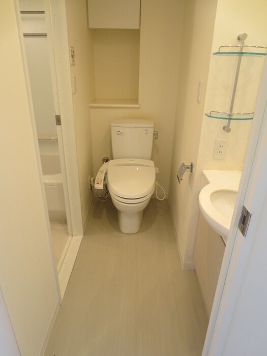 物件内観写真8　(トイレ)