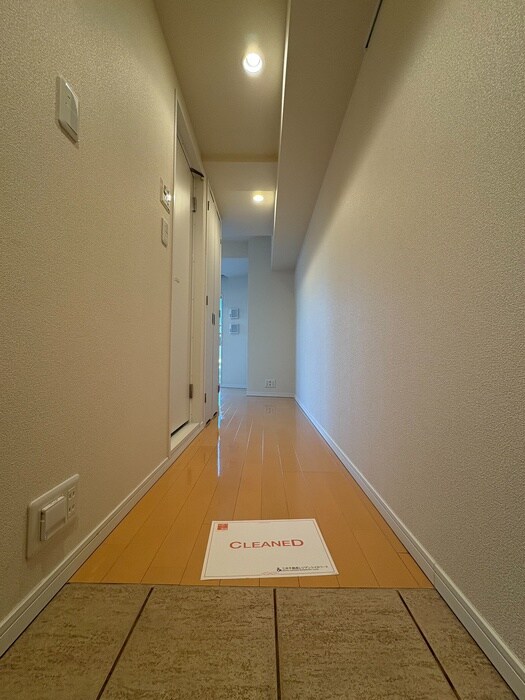 物件内観写真8　(廊下)