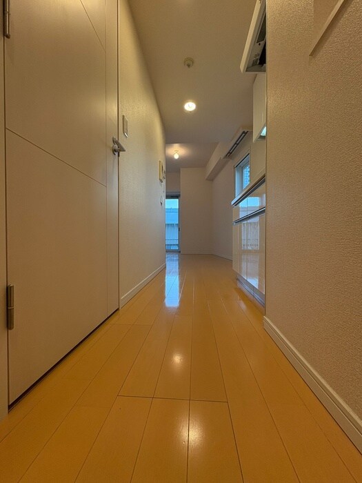 物件内観写真10　(廊下)