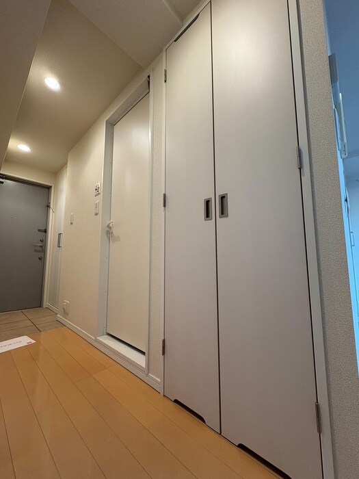 物件内観写真11　(廊下)